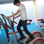 ホテル アポストロフ