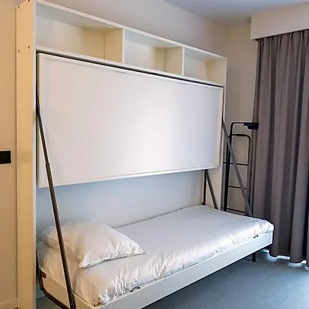 Apostroff Otel