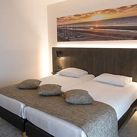 Apostroff Hotel