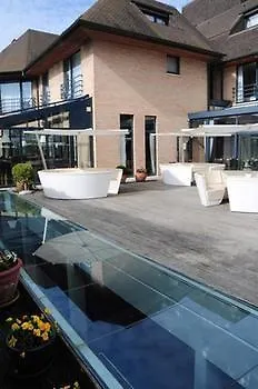 Apostroff Hotel