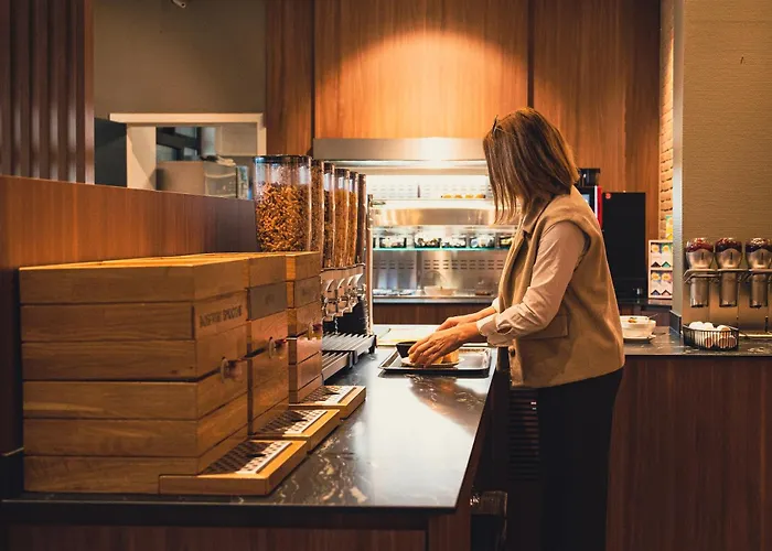 ホテル アポストロフ コクセッド