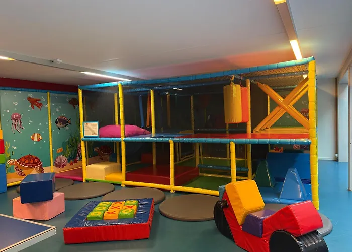 ホテル アポストロフ コクセッド